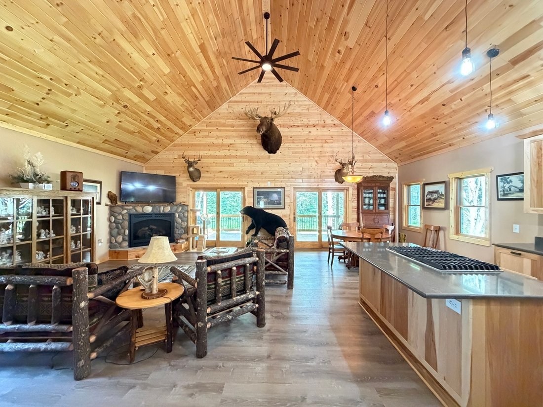 House in Mercer, Wisconsin, United States 3 - 18406535