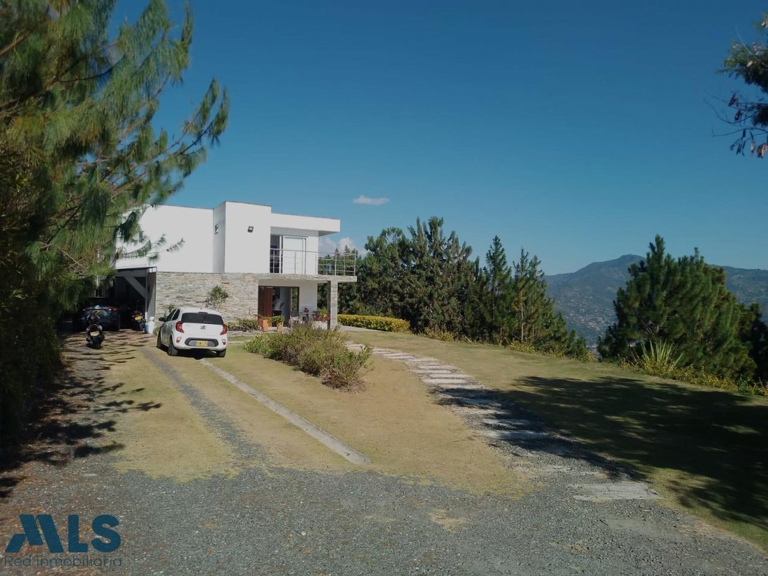 House in Bello, Antioquia, Colombia 2 - 18403465