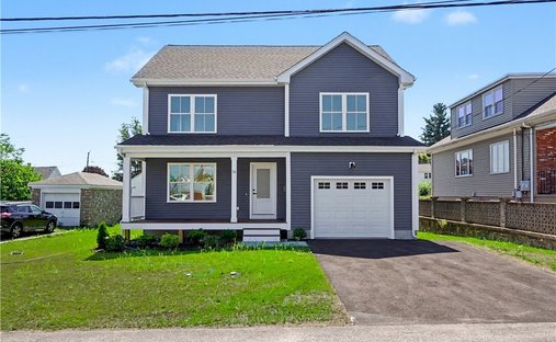 House in Cranston, Rhode Island, United States 1