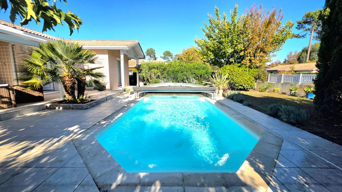 Villa in Sud Est, Andernos-les-Bains, France 2 - 18405364