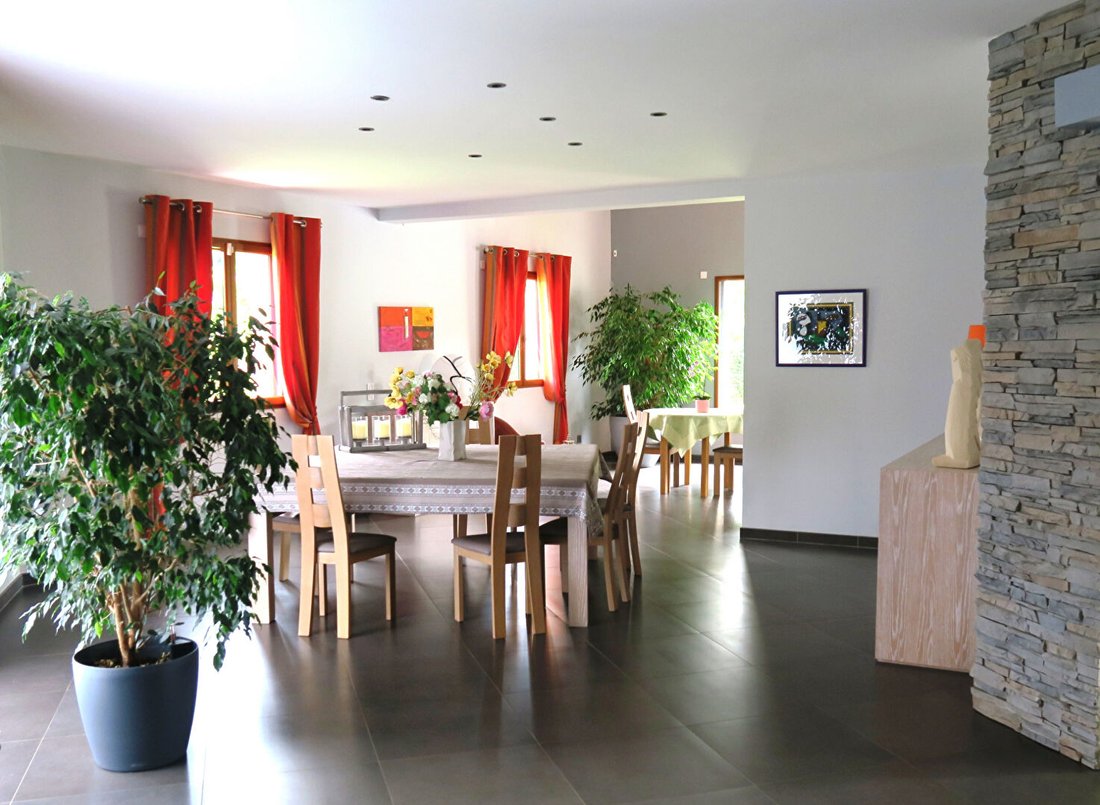 Villa in L'Isle-Adam, Ile-de-France, France 2 - 18405914