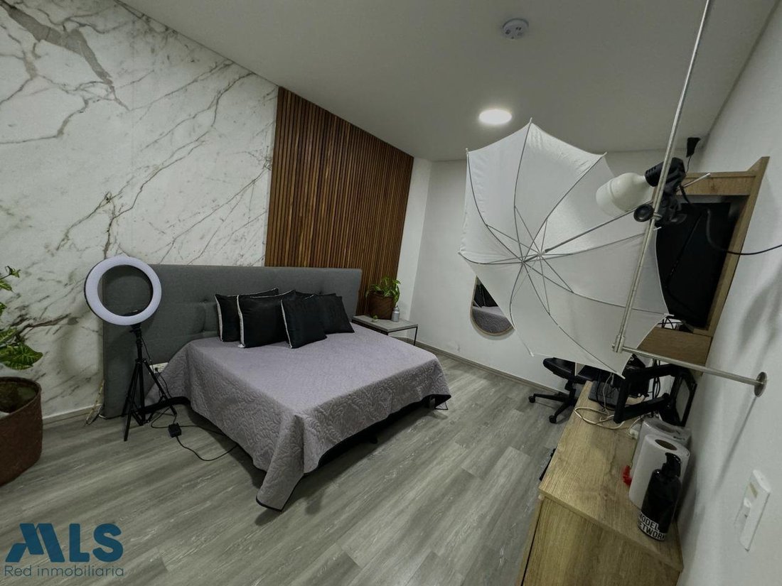 House in Medellín, Antioquia, Colombia 5 - 18403450