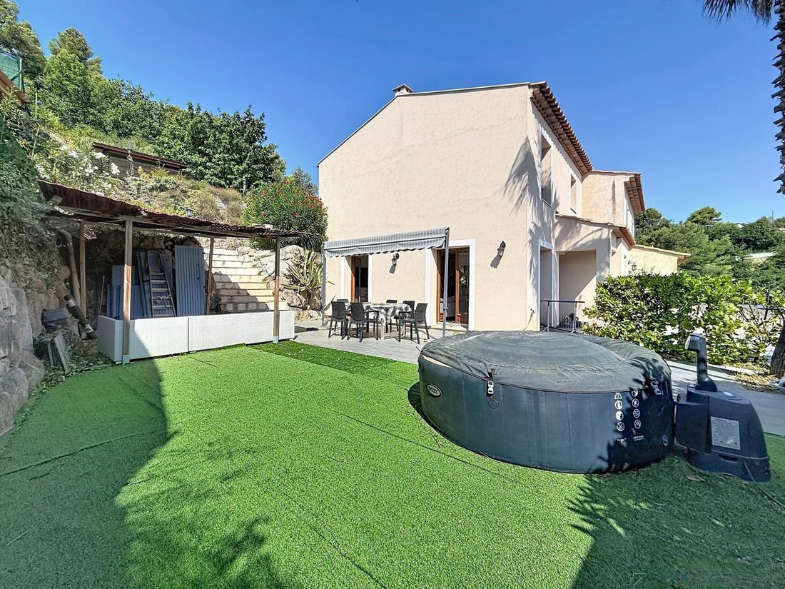 House in Les Terriers, Carros, France 1 - 18405065