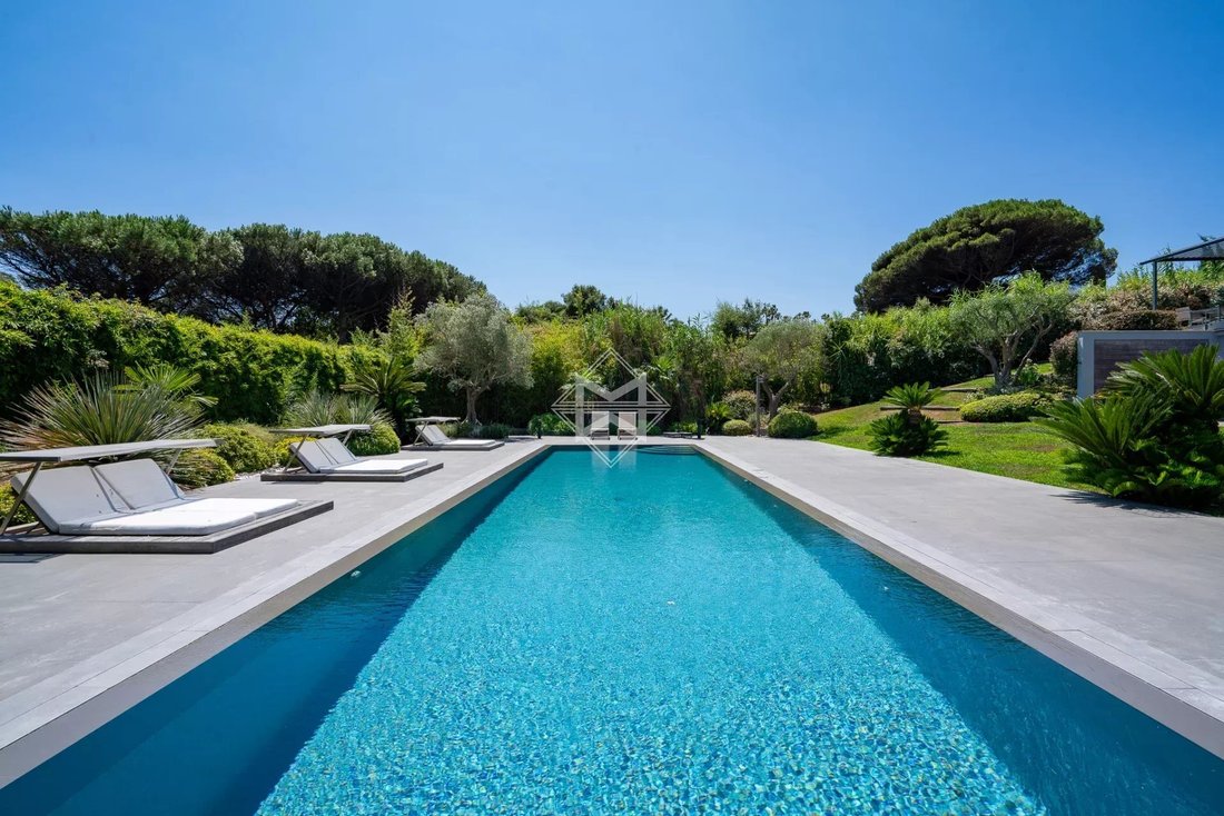 House in Ramatuelle, Provence-Alpes-Côte d'Azur, France 4 - 18405052