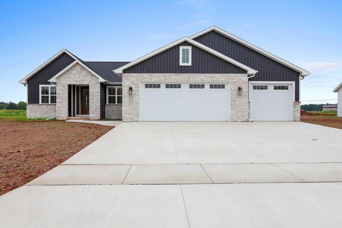 House in De Pere, Wisconsin, United States 1 - 18284439