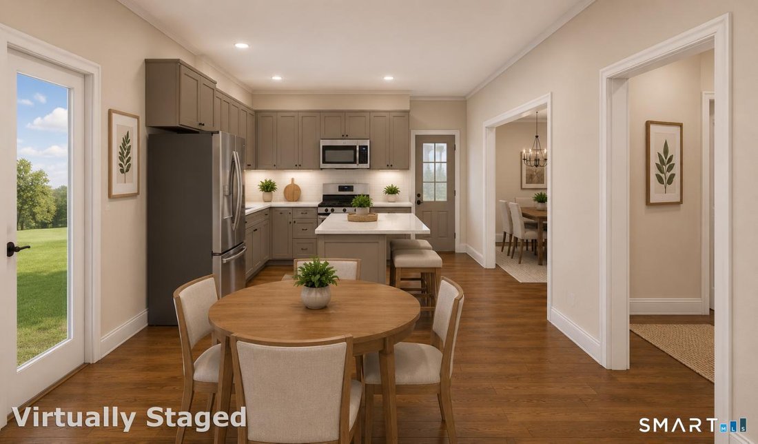 House in Southington, Connecticut, United States 4 - 18403401