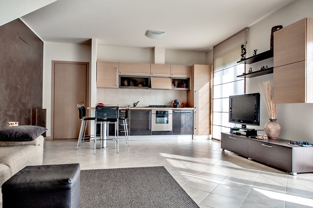 Apartment in Champvert-Point du Jour-Saint Irénée, Lyon 5e Arrondissement, Lyon 1 - 18405274