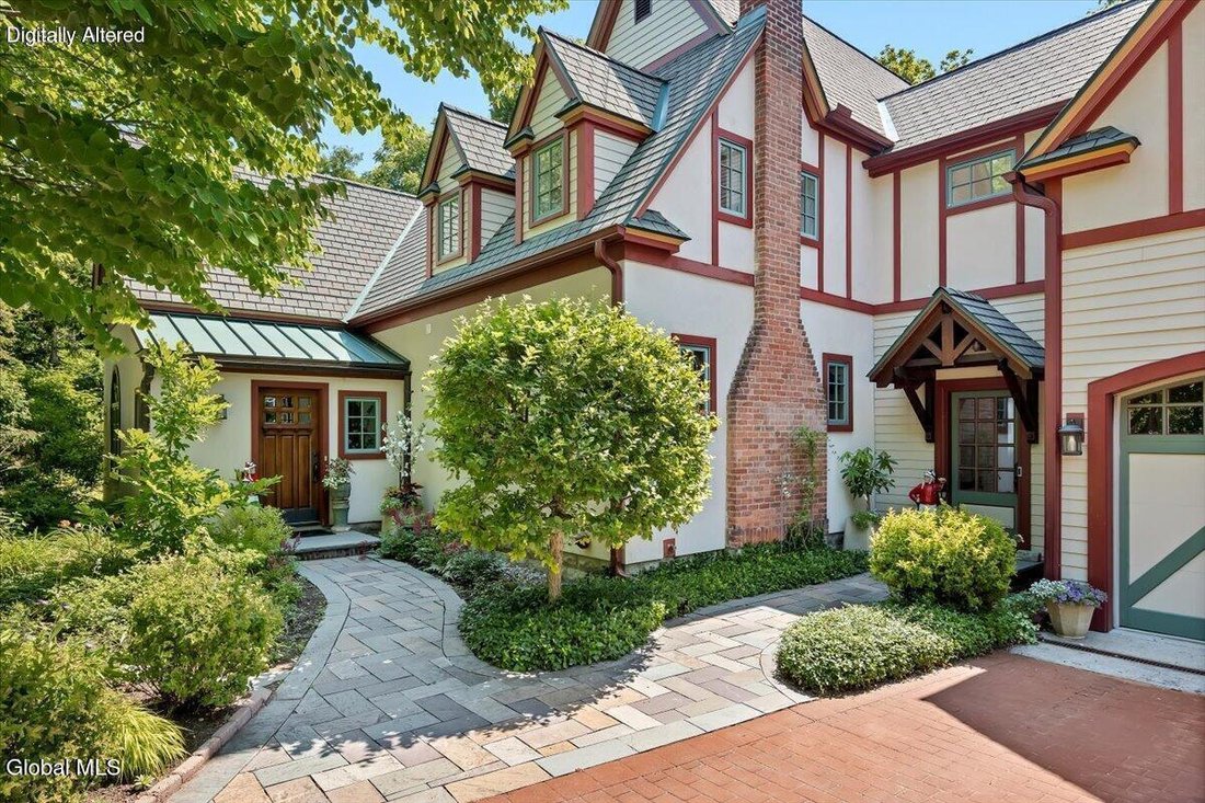 House in Saratoga Springs, New York, United States 3 - 18402826