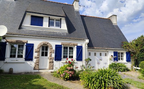 Villa in Groix, Brittany, France 1