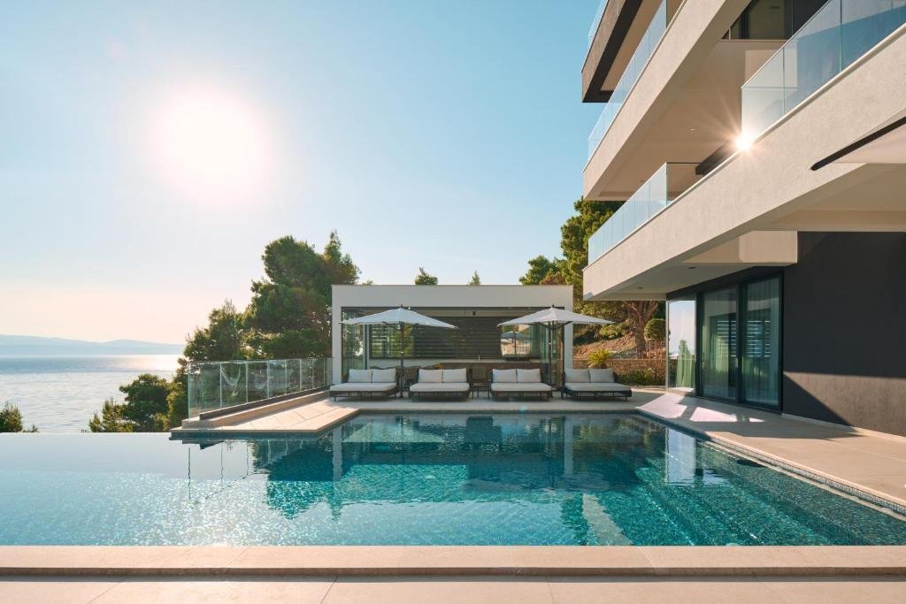 Villa in Omis, Split-Dalmatia County, Croatia 2 - 18404892