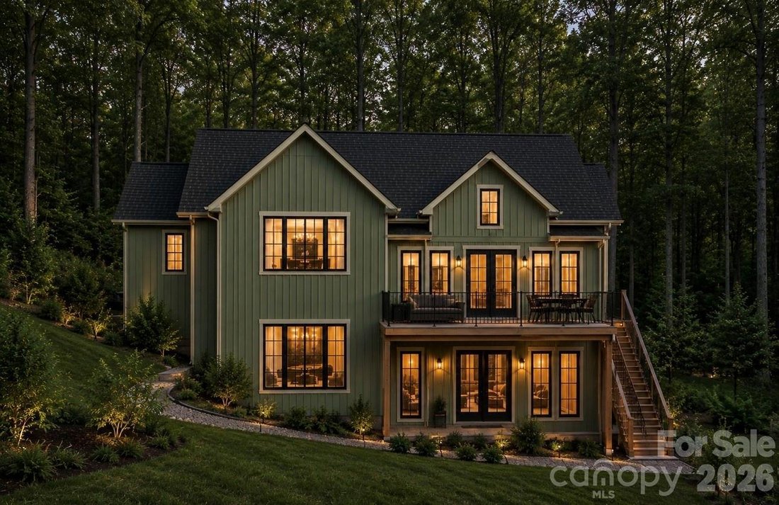 House in Hendersonville, North Carolina, United States 2 - 18403882