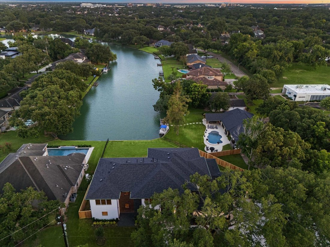 House in Sugar Land, Texas, United States 3 - 18403555