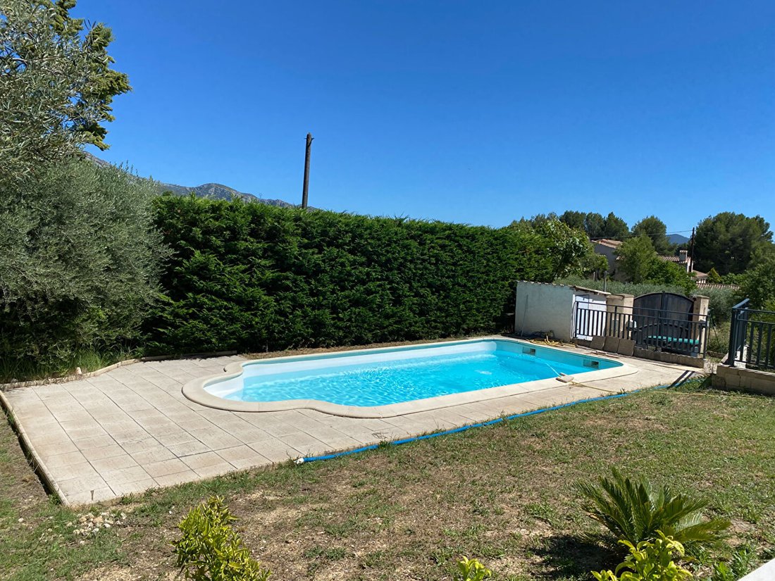 Villa in Lascours, Roquevaire, France 1 - 18405494