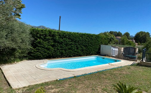 Villa a Lascours, Roquevaire, Francia 1