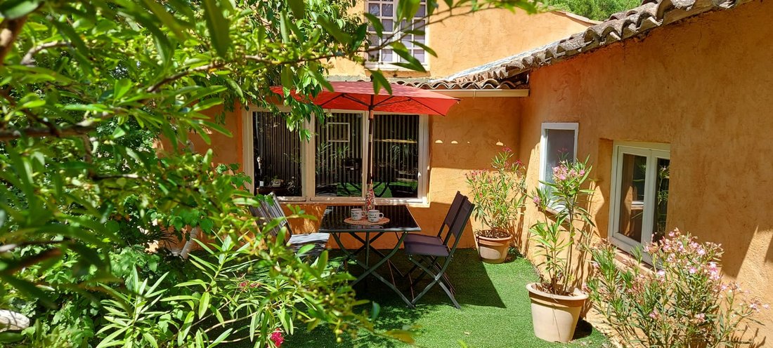 Villa in Villecroze, Provence-Alpes-Côte d'Azur, France 3 - 18405392
