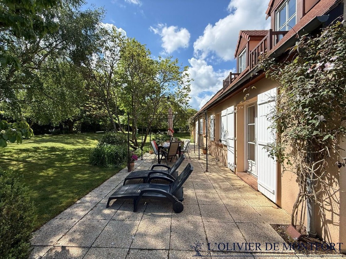 House in Montfort-l'Amaury, Ile-de-France, France 4 - 18404189