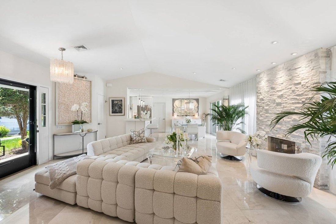 Southampton, New York, United States 5 - 17908699