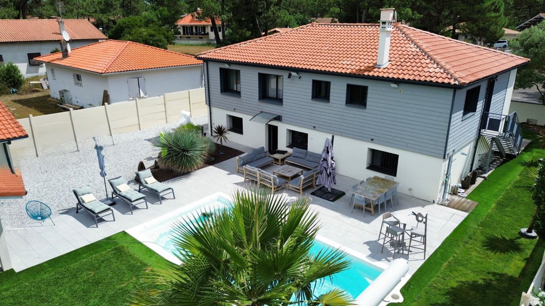 Villa in Biscarrosse, Nouvelle-Aquitaine, France 1 - 18405907