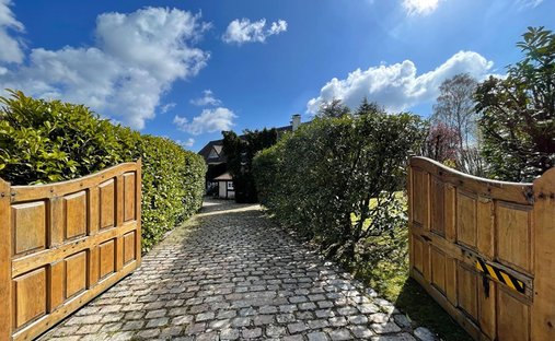 Casa en Orgerus, Isla de Francia, Francia 1