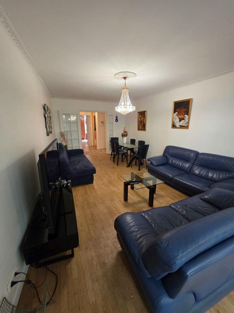 Apartment in Emeriau-Zola, Paris 15e Arrondissement, Paris 2 - 18406042