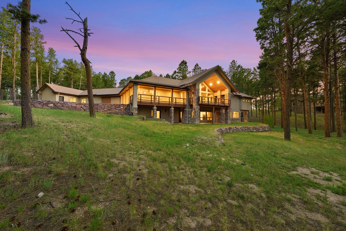 House in Colorado Springs, Colorado, United States 2 - 18404420