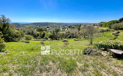 Land in Plan de Noves, Vence, France 1