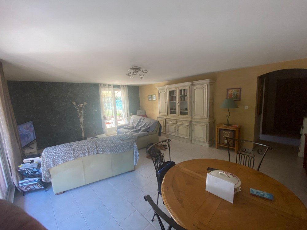 Villa in Zone d'Activité, Istres, France 4 - 18405664