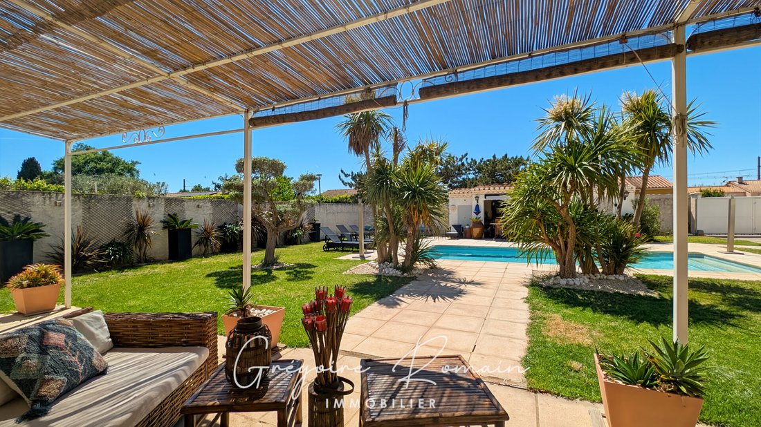 Villa in Étang de l'Olivier-Domaine de Sulauze, Istres, France 3 - 18405562