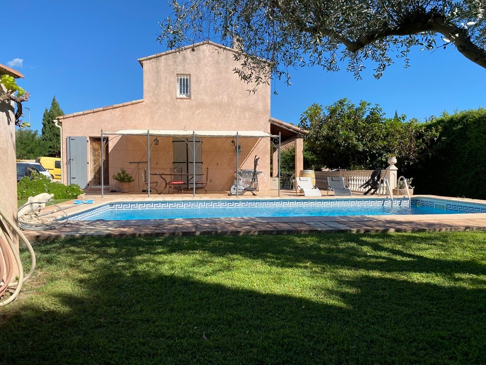 Villa in Zone d'Activité, Istres, France 2 - 18405664