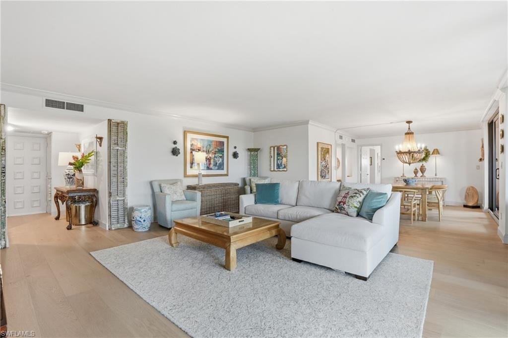 Condo in Naples, Florida, United States 3 - 18405236