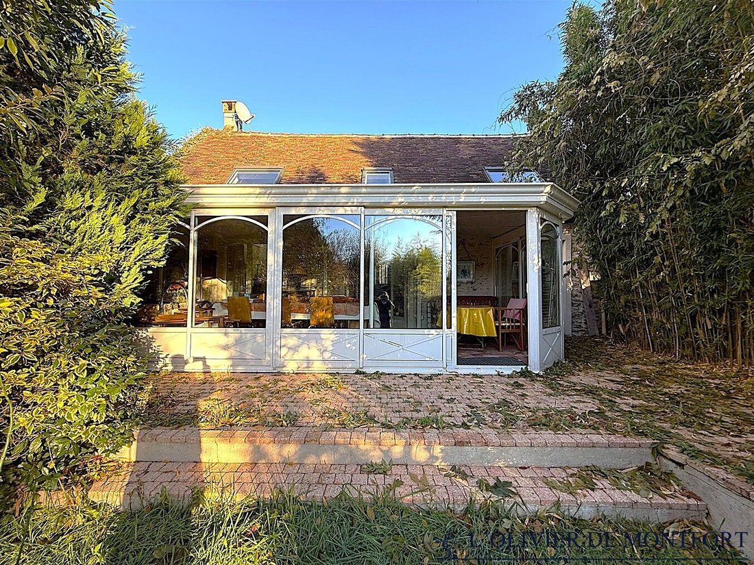 House in Montfort-l'Amaury, Ile-de-France, France 2 - 18404207