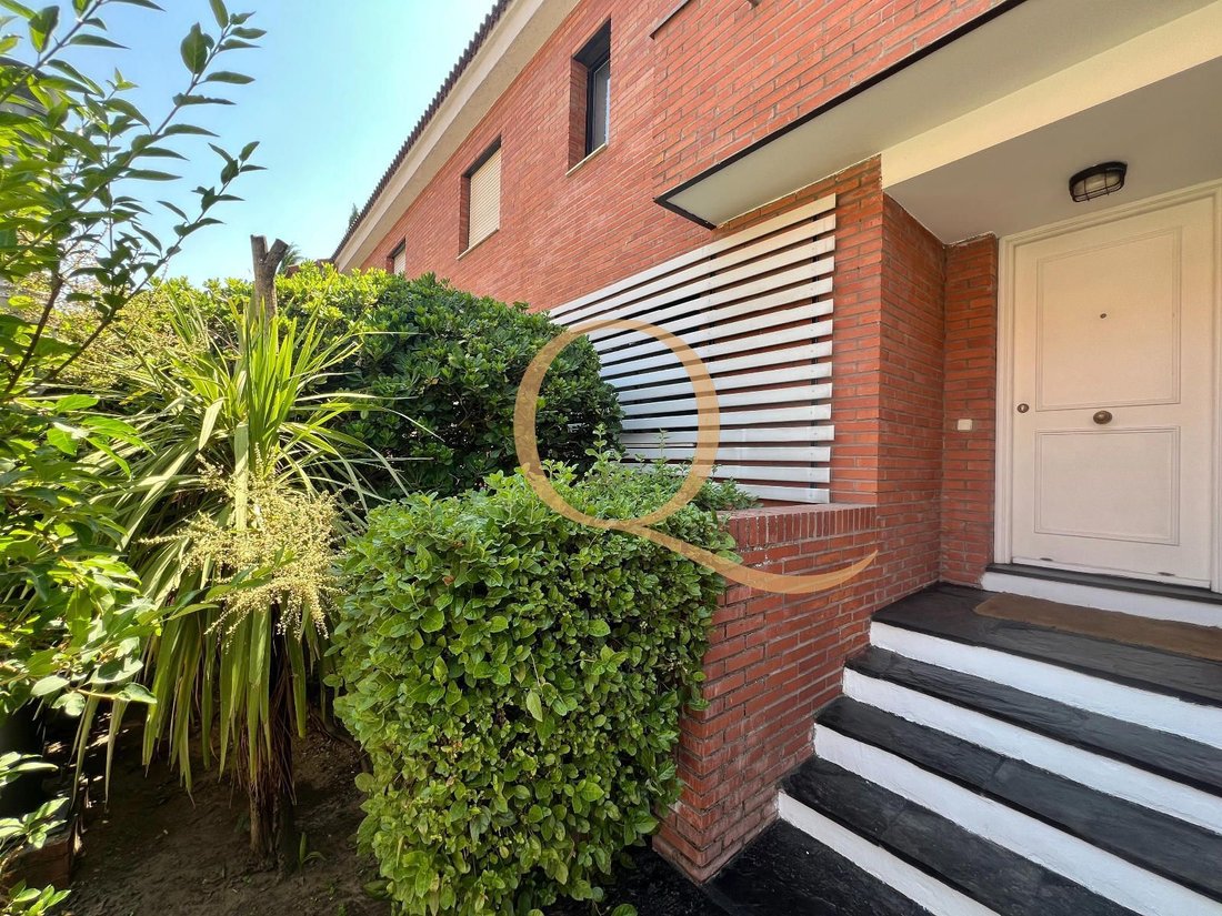 Townhouse in La Moraleja, Alcobendas, Comunidad de Madrid 5 - 18403025