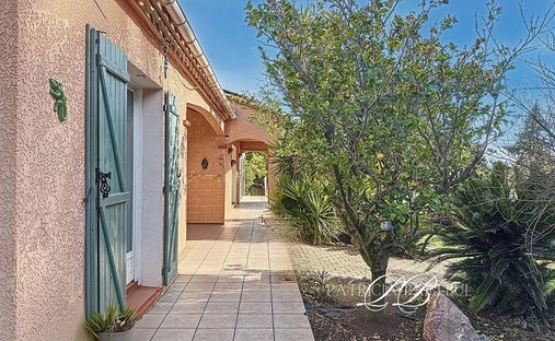Villa in Theza, Occitania, France 1
