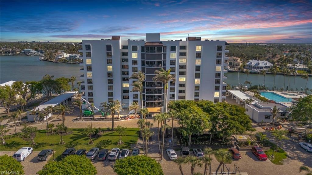 Condo in Naples, Florida, United States 2 - 18405236