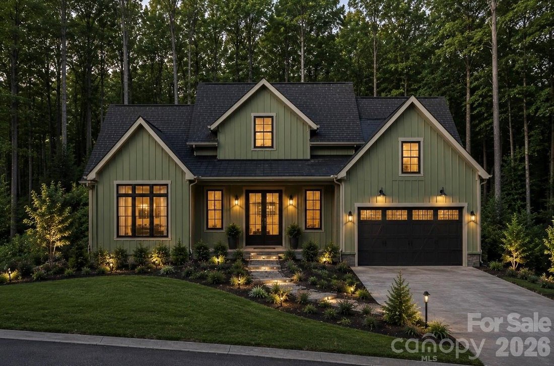 House in Hendersonville, North Carolina, United States 1 - 18403882