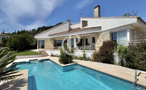 Villa in Centre Ville, Carqueiranne, France 1