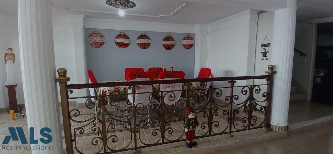 House in Medellín, Colombia 3 - 18403507
