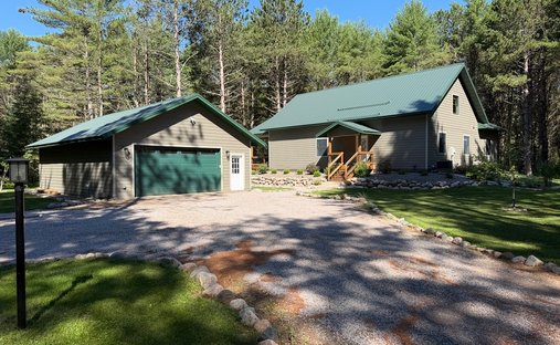 House in Mercer, Wisconsin, United States 1