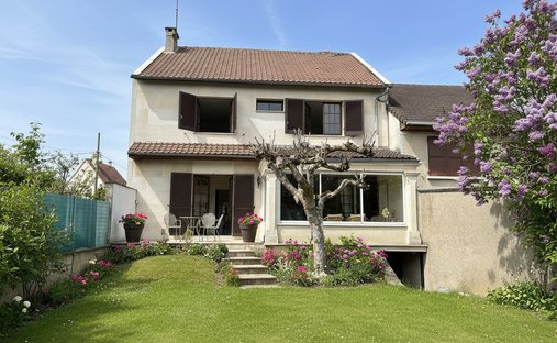 Villa in Trivaux-La Garenne 3F, Clamart, France 1