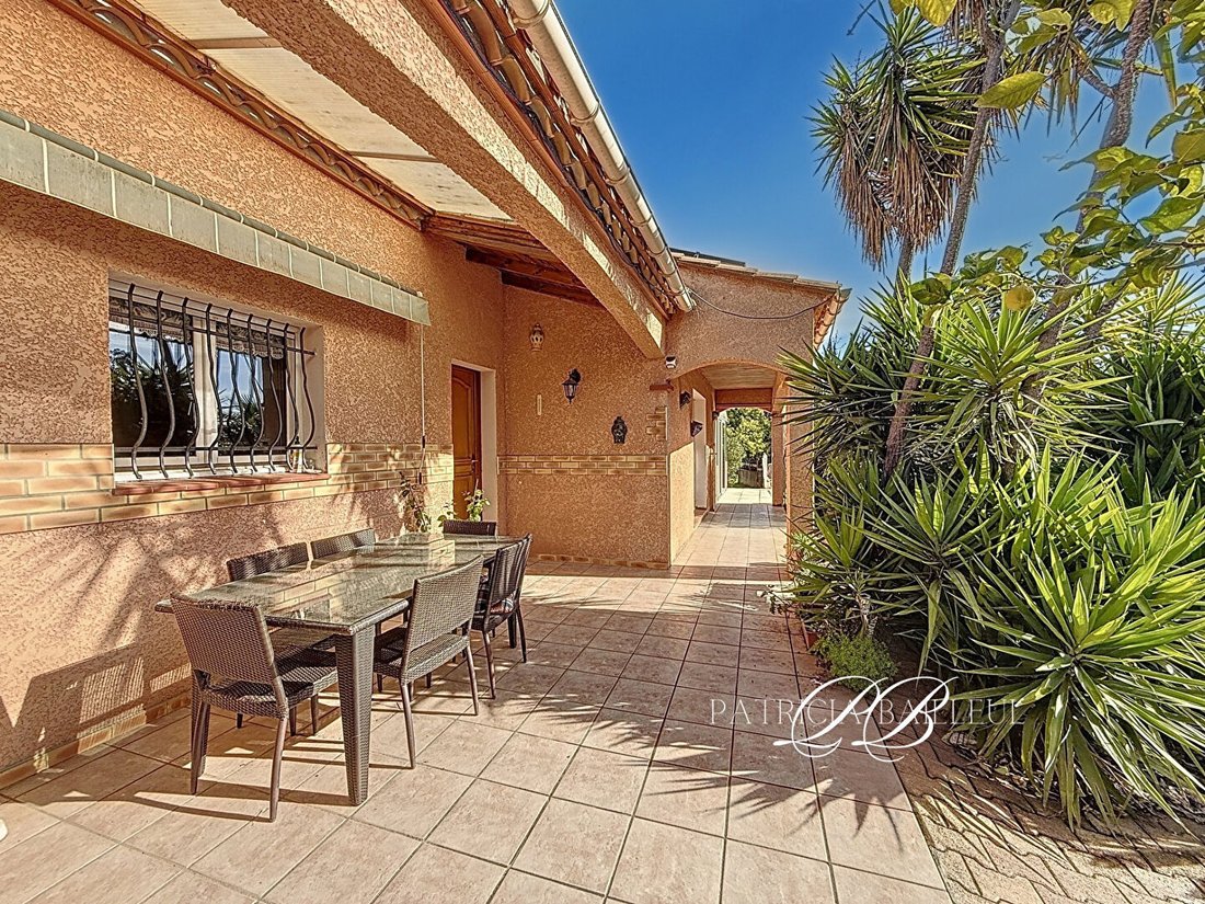 Villa in Theza, Occitania, France 2 - 18405464