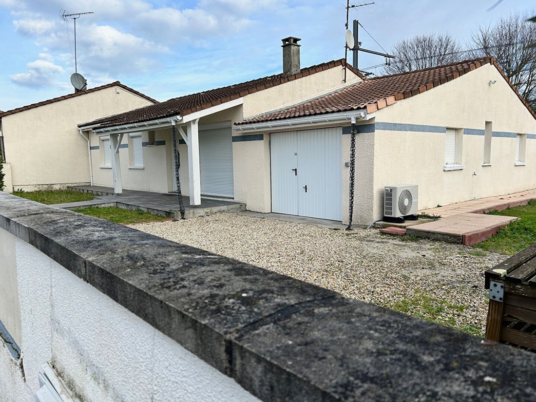 Villa in Zone Industrielle, Blanquefort, France 1 - 18405787
