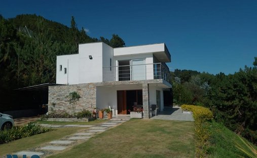 Casa en Bello, Antioquia, Colombia 1