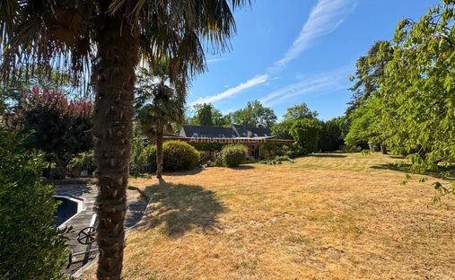 House in Nord, Thorigny-sur-Marne, France 1