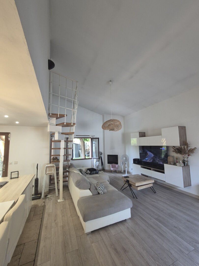 Villa in Plan-de-Cuques, Provence-Alpes-Côte d'Azur, France 4 - 18405777