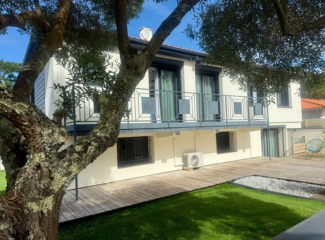 Villa in Biscarrosse, Nouvelle-Aquitaine, France 4 - 18405907