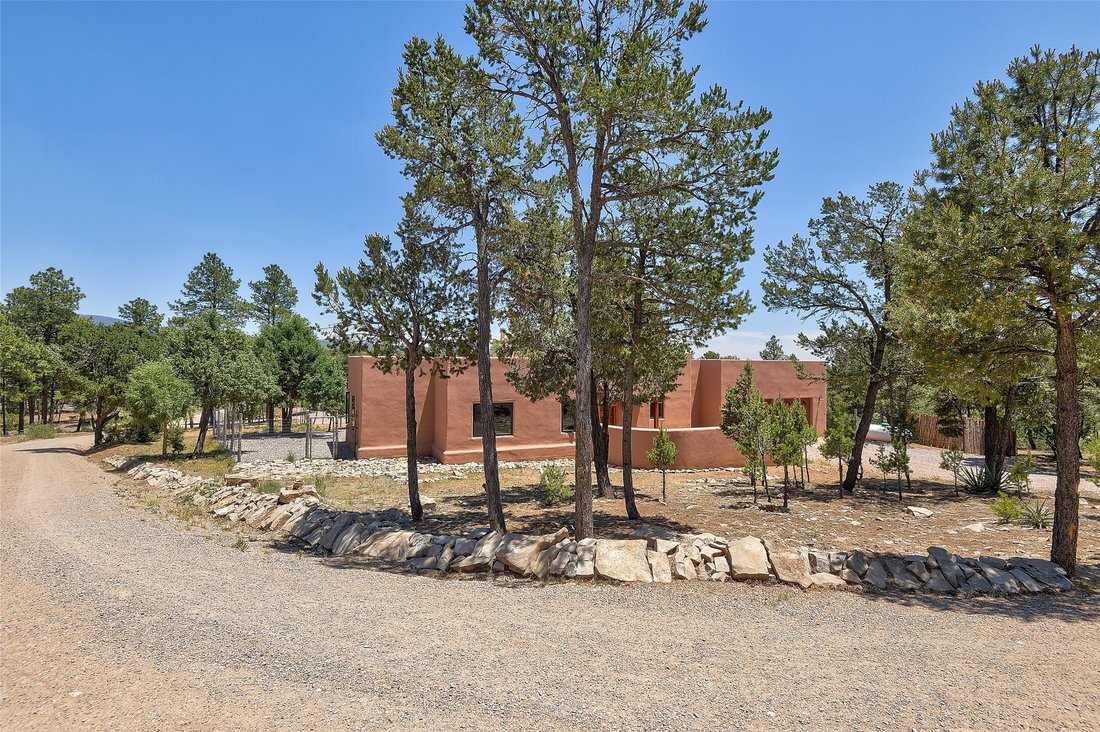 Townhouse in Pecos, New Mexico, United States 3 - 18402710