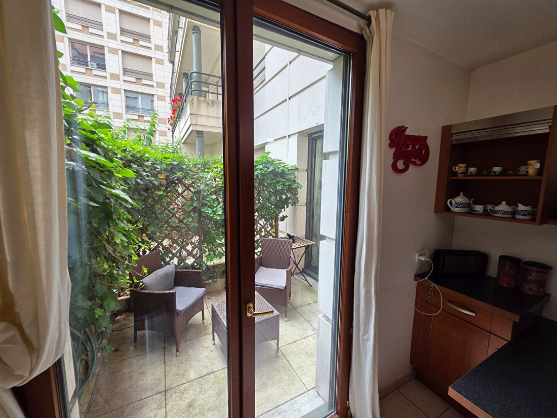 Apartment in Emeriau-Zola, Paris 15e Arrondissement, Paris 5 - 18406042
