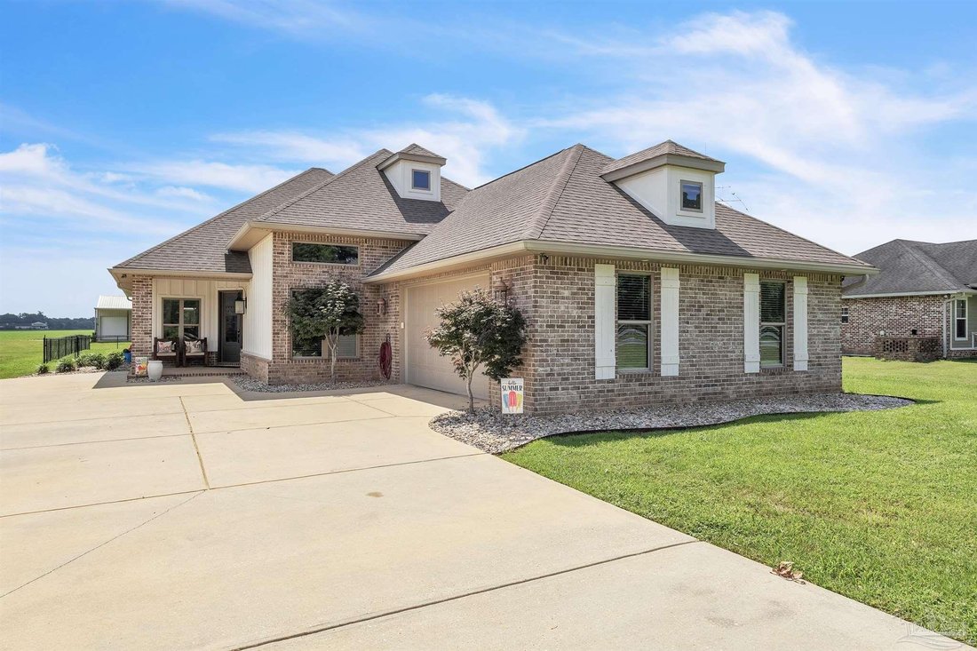 House in Pace, Florida, United States 3 - 18402873