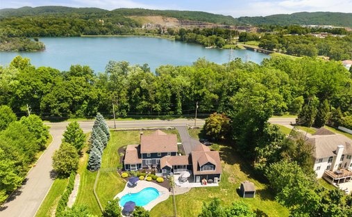 House in West Nyack, New York, United States 1