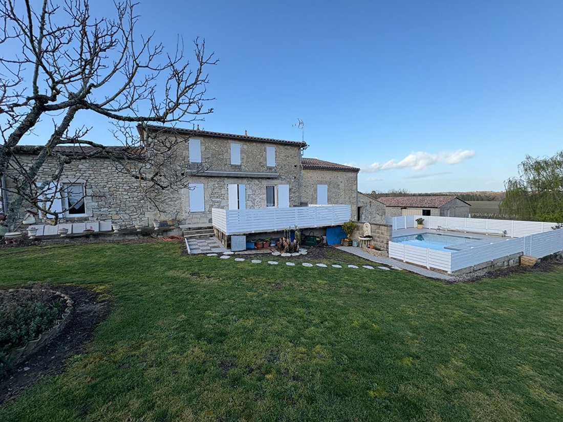 Villa in Sauveterre-de-Guyenne, Nouvelle-Aquitaine, France 3 - 18406071